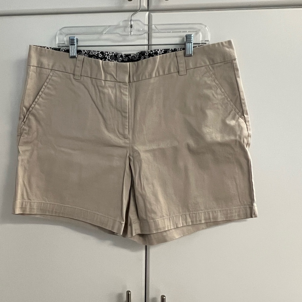 Land’n Sea Women's Tan Shorts Sz 16